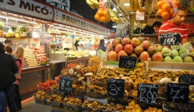 Orangen auf einem Obststand auf Mallorca, fotografiert von JR Harris